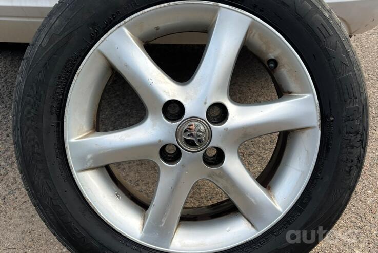 Toyota, lengvojo lydinio