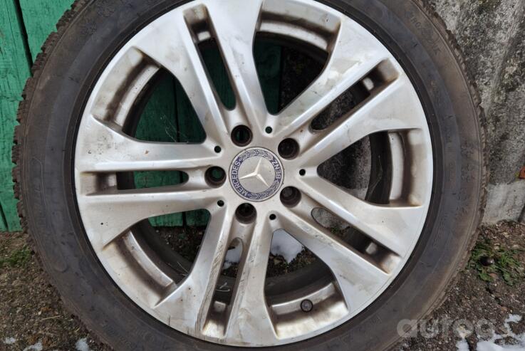 Kita, lengvojo lydinio