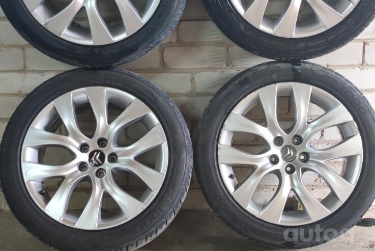 Kita, lengvojo lydinio