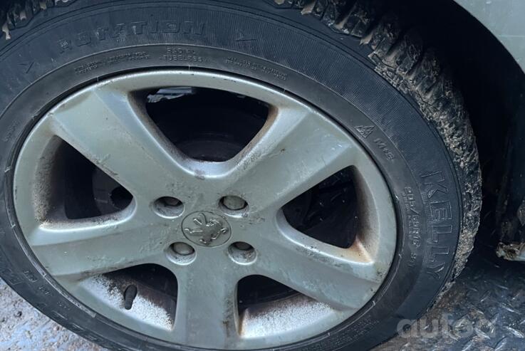 Peugeot, lengvojo lydinio