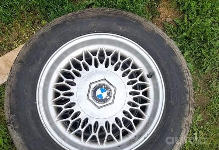 Kita, lengvojo lydinio