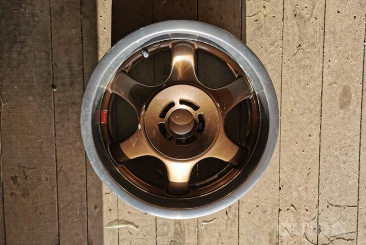 Kita, lengvojo lydinio