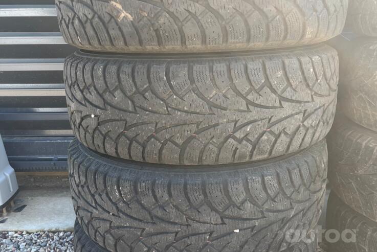 Kita, plieniniai štampuoti