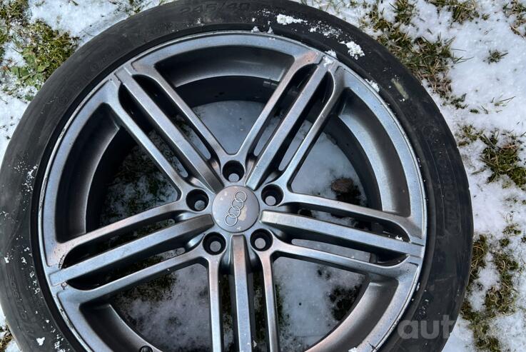 Kita, lengvojo lydinio