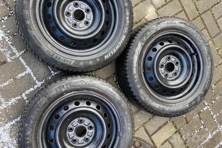 Kita, plieniniai štampuoti