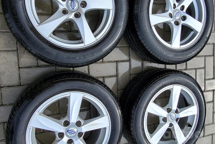 Volvo, lengvojo lydinio