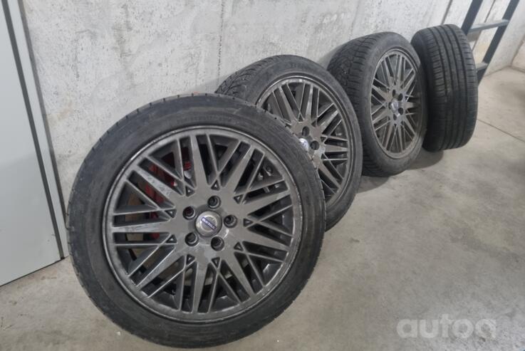 Volvo, lengvojo lydinio