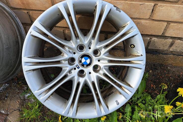 BMW, lengvojo lydinio