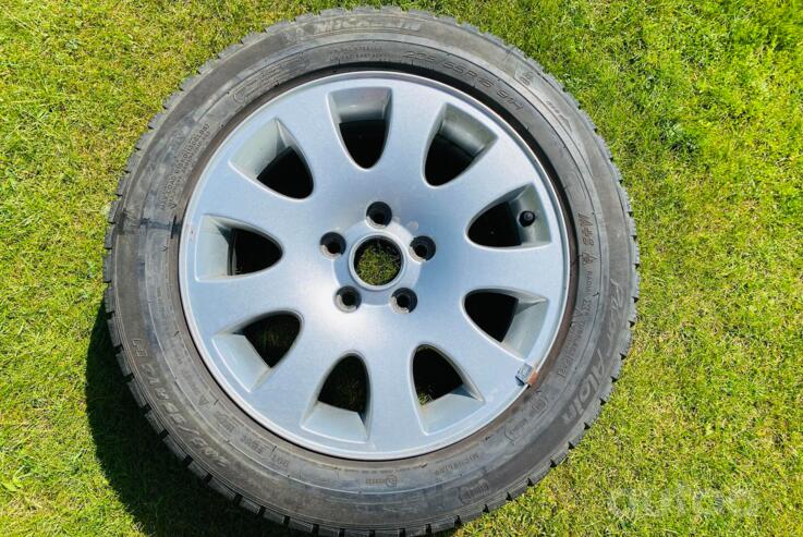 Kita, lengvojo lydinio