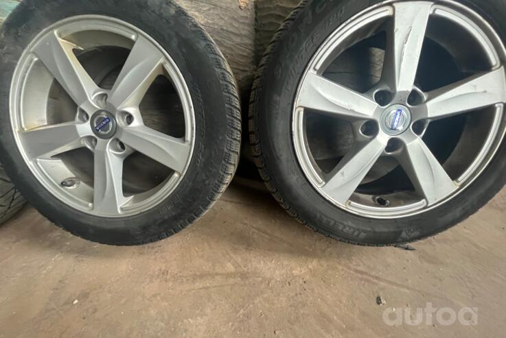 Volvo, lengvojo lydinio