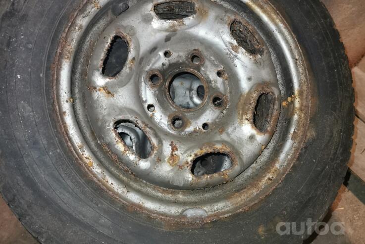Volkswagen golf, plieniniai štampuoti