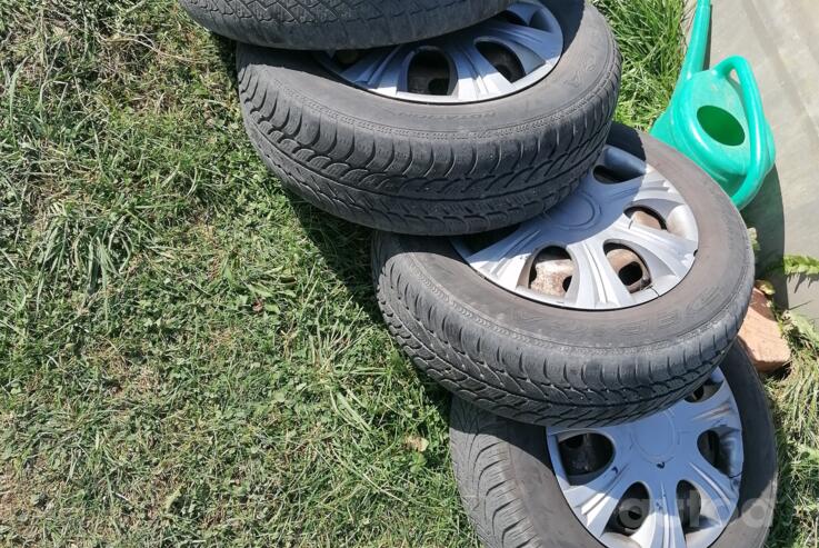 Kita, plieniniai štampuoti