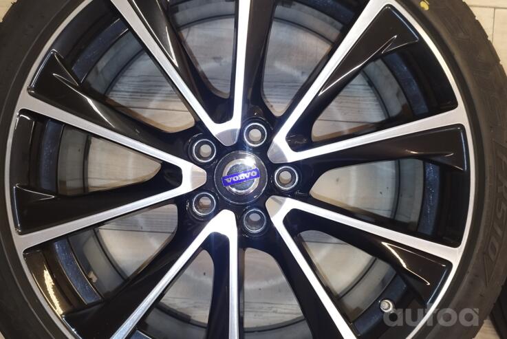 Volvo, lengvojo lydinio