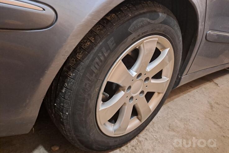 Kita, lengvojo lydinio