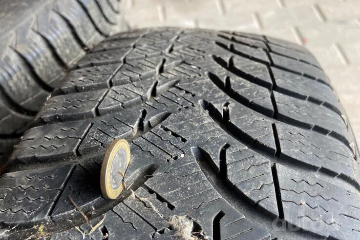 Kita, plieniniai štampuoti