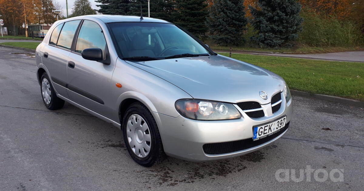 Nissan almera n16 hatchback